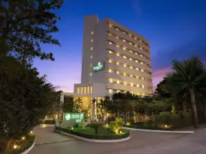 Lemon Tree Hotel Hinjewadi Pune