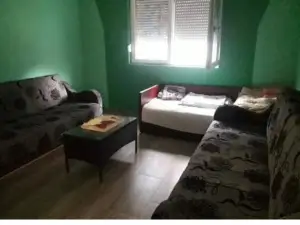 Niki I Lazo