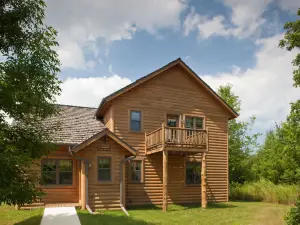 Chanticleer Cabins