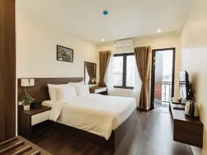 Paragon House and Residence