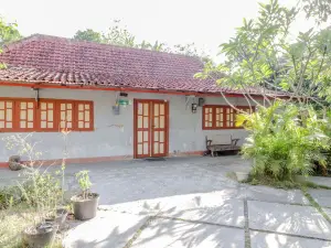 Omah Nggunung Cafe & Homestay