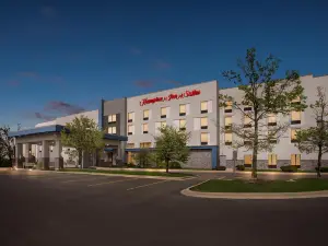 Hampton Inn & Suites Bolingbrook