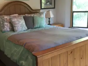 River Vista Vacation Homes