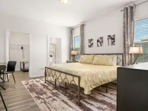 샌안토니오의 현대적인 3베드룸 집