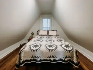 2 Bedroom A-Frame Cabin Near Sheltowee Trace & MSU