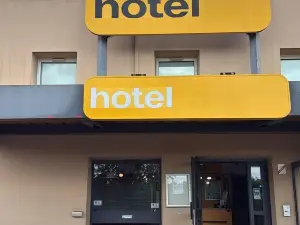 Unisotel Bollene EX Formule 1