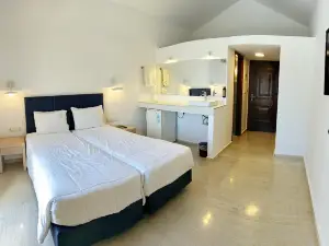 Pasiphae Hotel