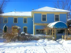 Port Albert Inn and Cottages