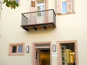 Castellano Hotel & Suites