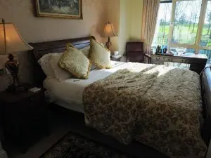 Sawgrass Guesthouse