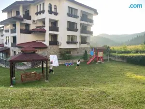 潘波洛沃螢火蟲公寓