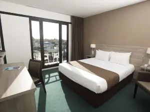 Brit Hotel du Lac