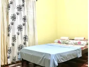 Ciobie’s ROOM2 (A/C,Wifi,Parking near HagnayaPort)
