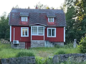 person holiday home in Hallabro
