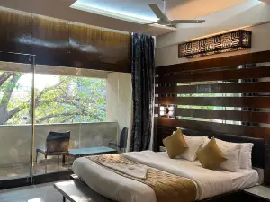 Hotel Samrat