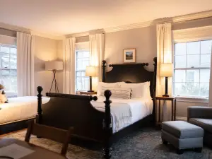 OneSixtyFive, the Inn on Park Row