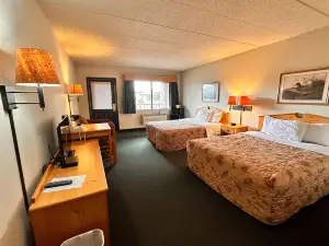 Shell Lake Lodge, a Travelodge by Wyndham