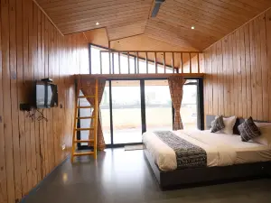 Shreephal Luxurious Resort