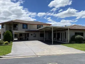 Sapphire City Motor Inn