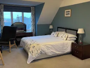 Hillcrest House Bed & Breakfast