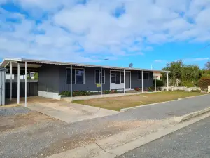 BJ's Beach House