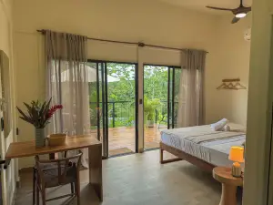 Maze Lodge