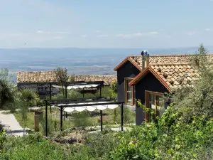 Podere Dell'Etna Segreta - Essential Nature Hotel & Glamping