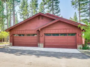 Golf and Mountain Views - Retreat in Clio