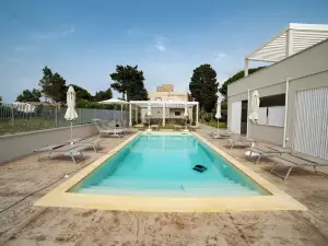 เอสเซนซา เมดิเตอร์เรเนีย โทรเปีย