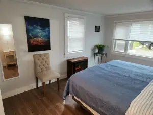 Jonathan Edwards Motel