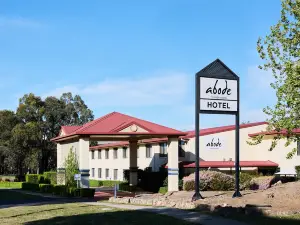 Alpha Hotel Canberra