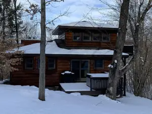 Myers 3 Bedroom Chalet by Redawning