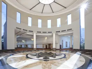 Dorsett Grand Subang