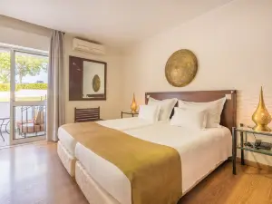 Hotel Vale Da Telha