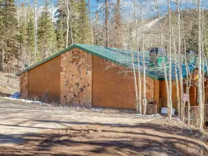 Beautiful Ski-in/Ski-Out Condo Located on the Eagle Point Resort! 1 Bedroom Condo by RedAwning