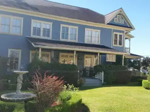 Swann Hotel Bed & Breakfast