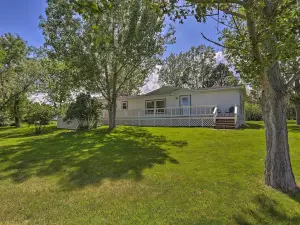 Hermosa Home w/ Deck: 2 Mi to Custer State Park!