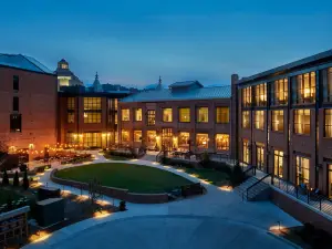 The Foundry Hotel Asheville, Curio Collection by Hilton