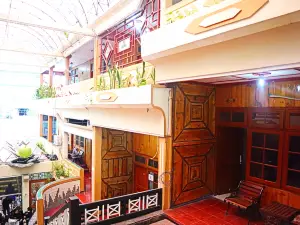 PLUM Hotel Palereman Batu