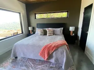New! 3-BR Lodge in Jasper with breathtaking views of the Arkansas Grand Canyon