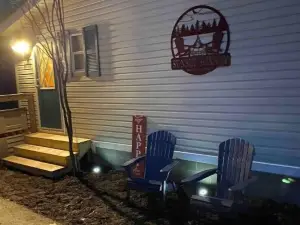 Sunset Shanty is the place to be-Relax at the Shanty! Say "Cheeseburger"