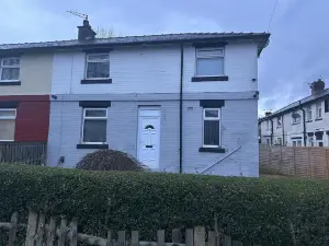 Beautiful 1-Bed House in Bradford