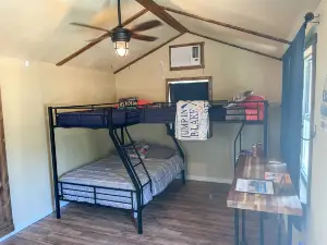 Glorious 5 Lake Eastland Glamping Tiny Town Mockingbyrd