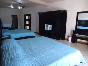 Hotel Peña Real