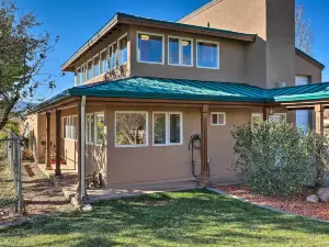 Charming Studio - 3 Miles from Kolob Canyons!