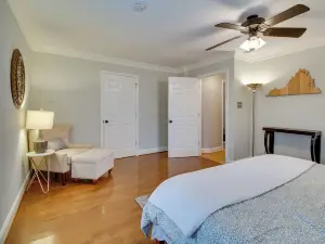 Cozy Virginia Vacation Rental w/ Seasonal Pool!