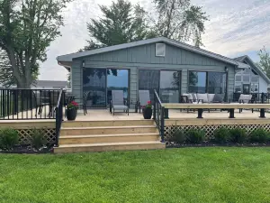 Memorable Vacation Awaits on Big Chapman Lake!  Sleeps 8!   Optional Pontoon!