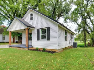 Burnside Vacation Rental, Walk to Lake Cumberland!