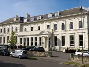 ホテル ドゥ ビン & ビストロ チェルトナム