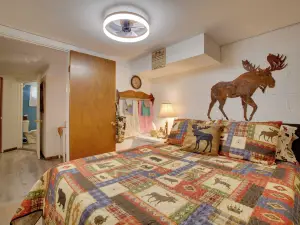 Harmony Home w/ Fire Pit: 5 Mi to Niagara Cave!